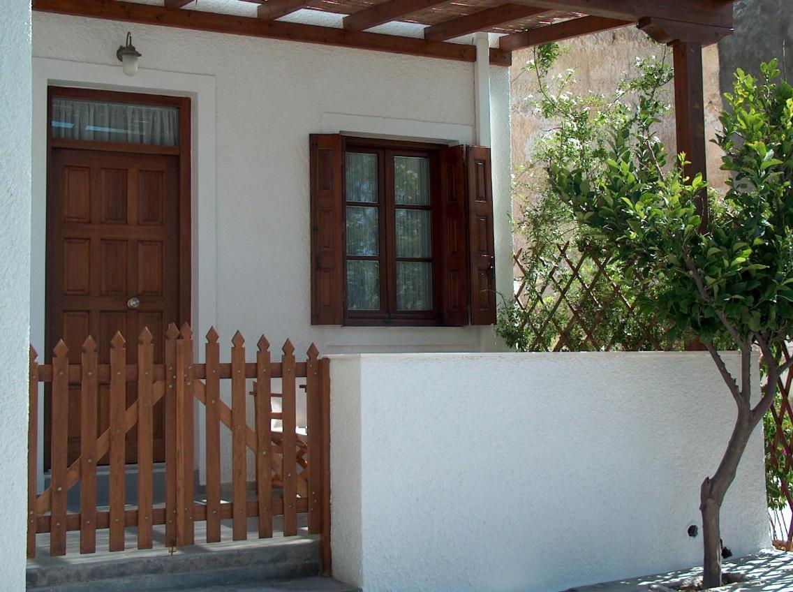 Villa Notos Adamantas  Ngoại thất bức ảnh
