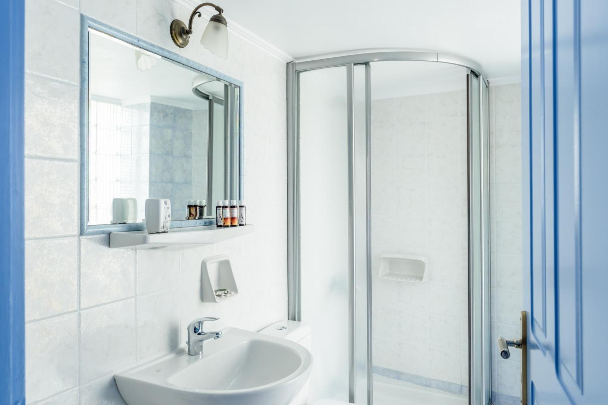 Villa Notos Adamantas  Ngoại thất bức ảnh