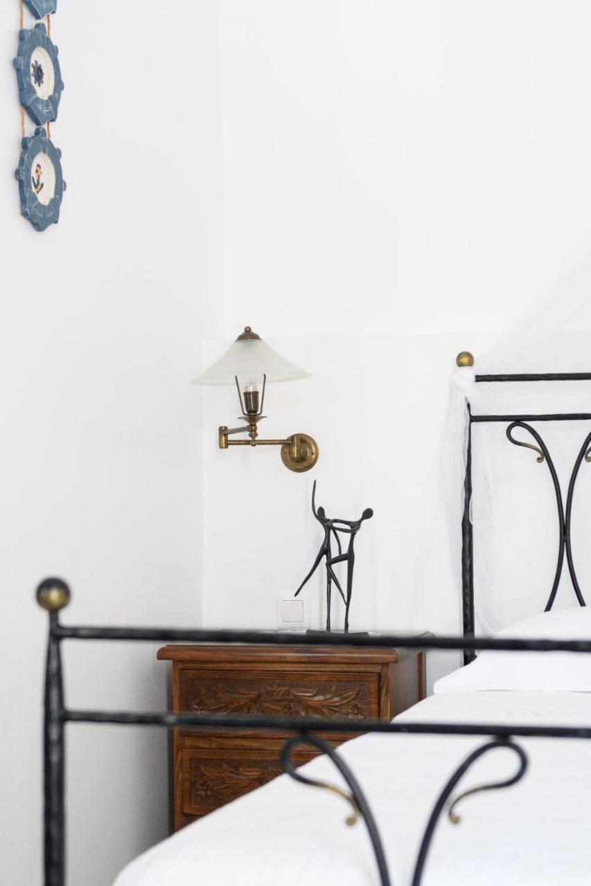 Villa Notos Adamantas  Ngoại thất bức ảnh