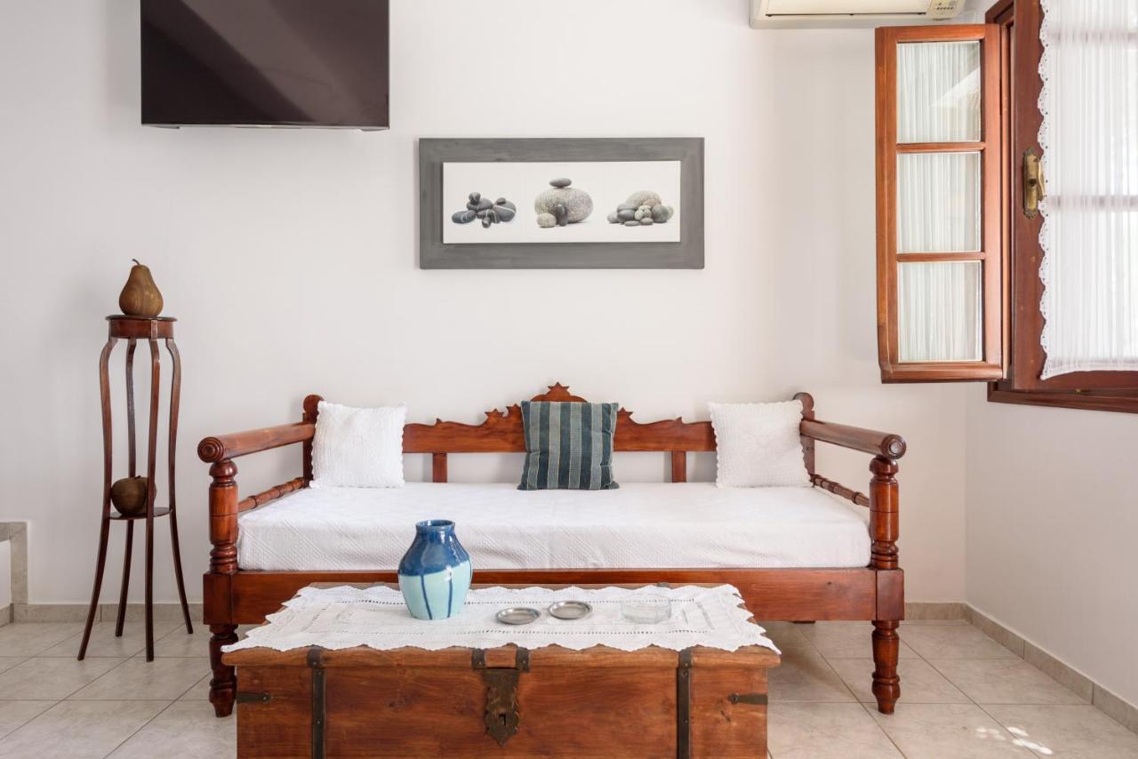 Villa Notos Adamantas  Ngoại thất bức ảnh